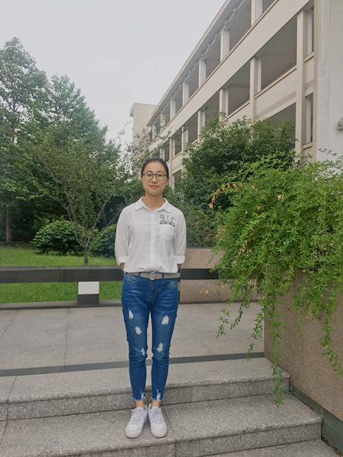 记我校2017学年优秀教师—姚丽娜